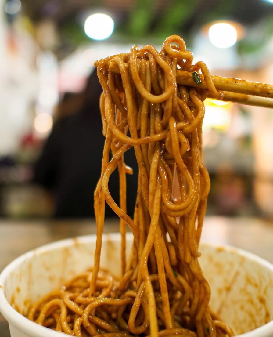 公认好吃的4款地方特色美食，有钱没钱都尝一尝，味道挺特别的
