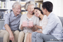 孝顺父母 除了牛奶饼干 试试这5种美食 好吃营养0负担
