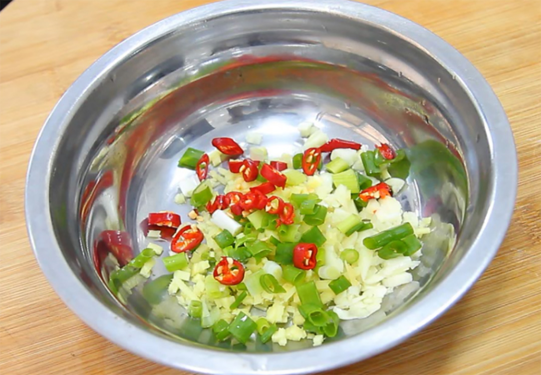今日初伏，饮食先“忌辣”！建议多吃“1白2绿”，安稳过三伏
