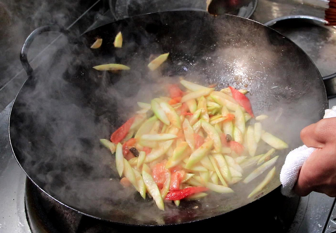 今日初伏，饮食先“忌辣”！建议多吃“1白2绿”，安稳过三伏
